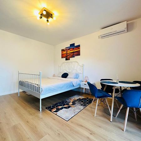 Apartament Magic Bricks Free Private Parking Included Zalău Zewnętrze zdjęcie
